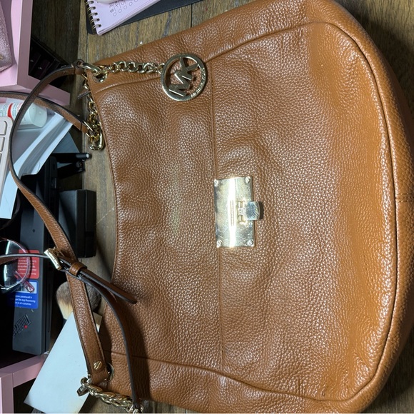 Michael Kors Tan Leather Shoulder Bag with Gold Accents - Picture 1 of 6